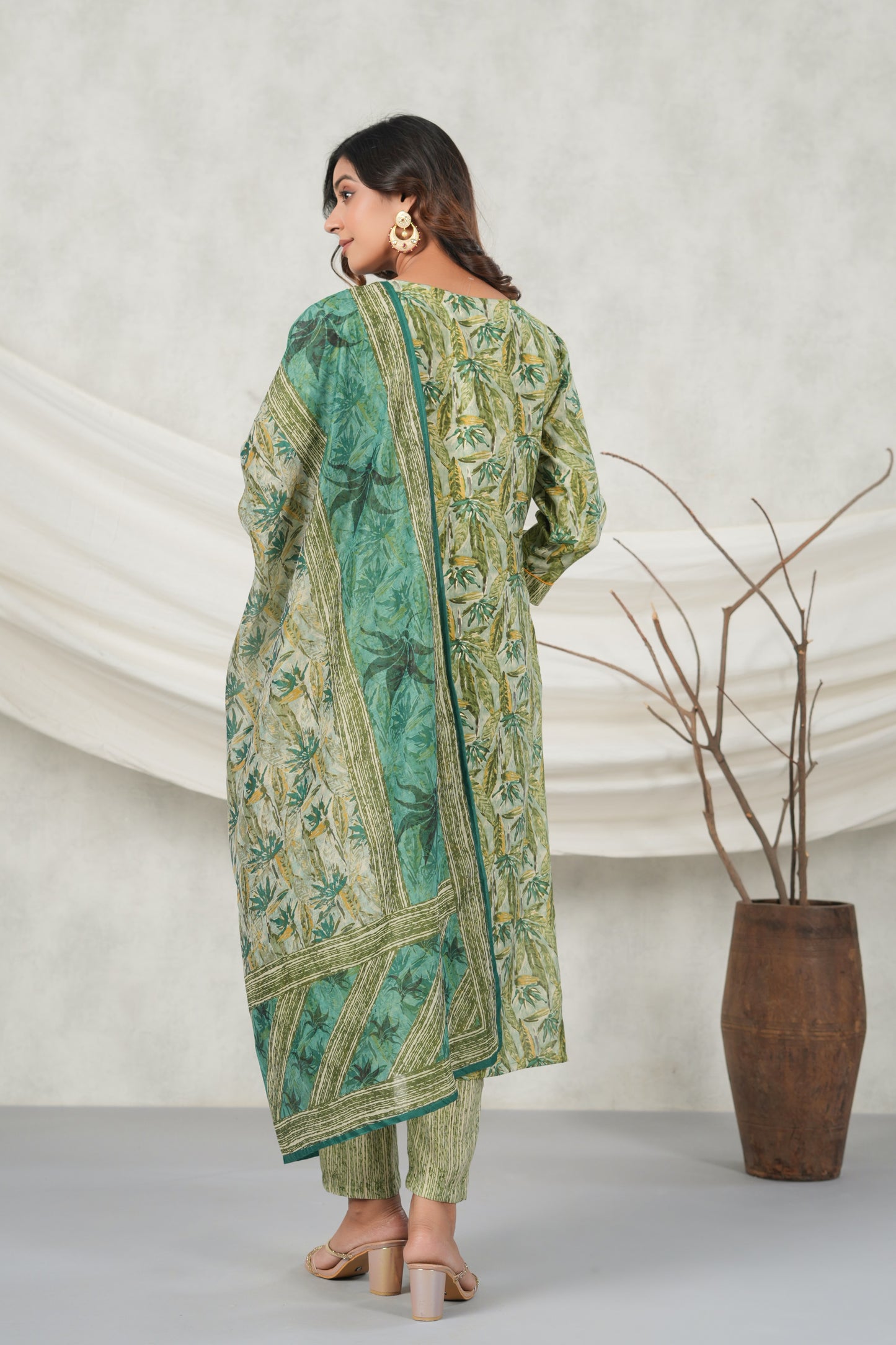 PUKHYA GREEN PRINTED EMBROIDERED STRAIGHT FIT KURTA WITH PANT AND CHANDERI PRINTED DUPATTA