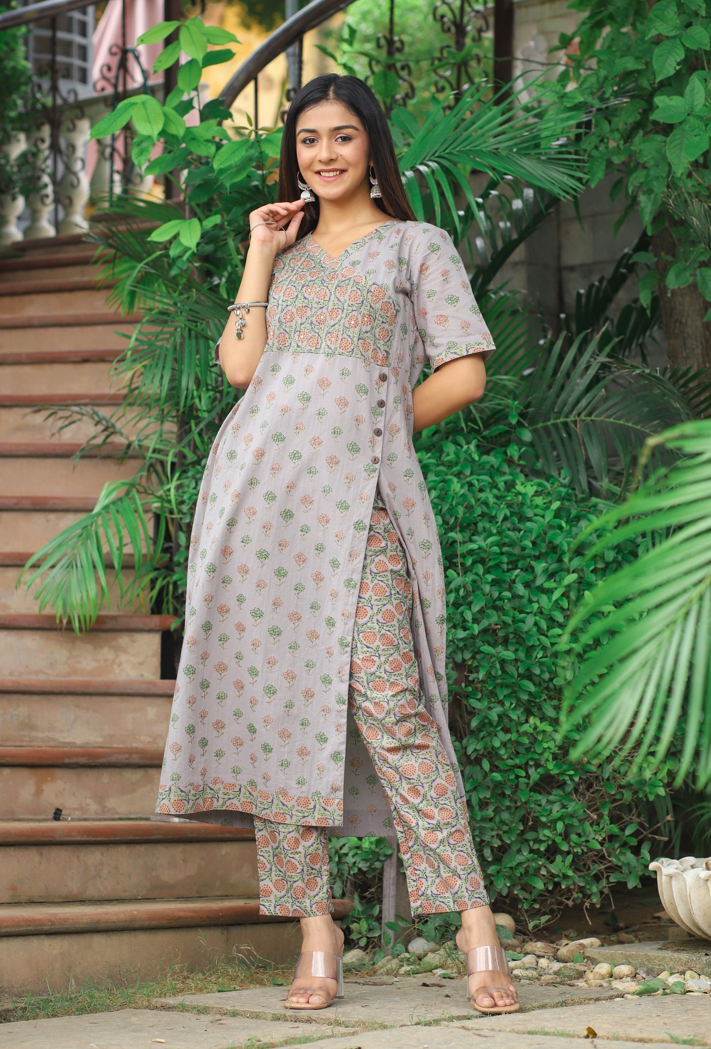 PUKHYA COTTON GREY PRINTED STRAIGHT KURTA WITH PANTS