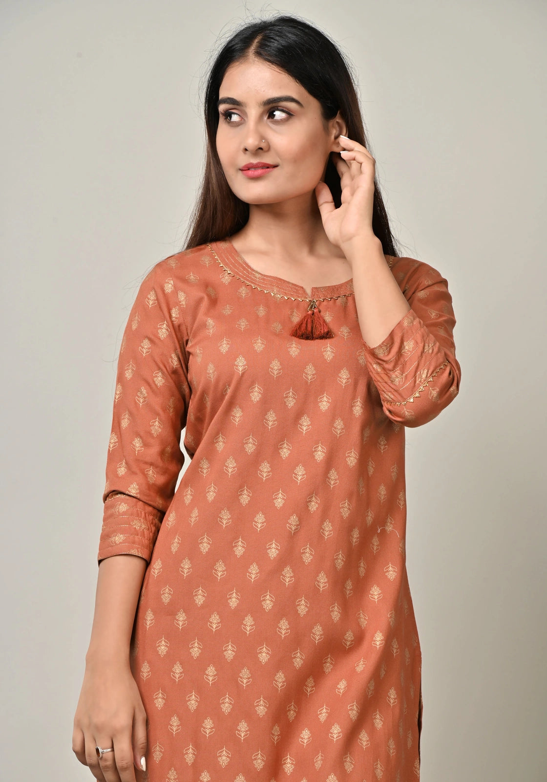 PUKHYA RAYON WOMEN'S GOLD PRINTED STRAIGHT KURTA