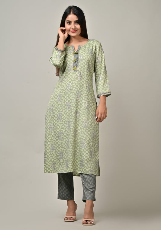 PUKHYA WOMEN'S GREEN FOIL PRINTED STRAIGHT KURTA WITH PANTS VISCOSE