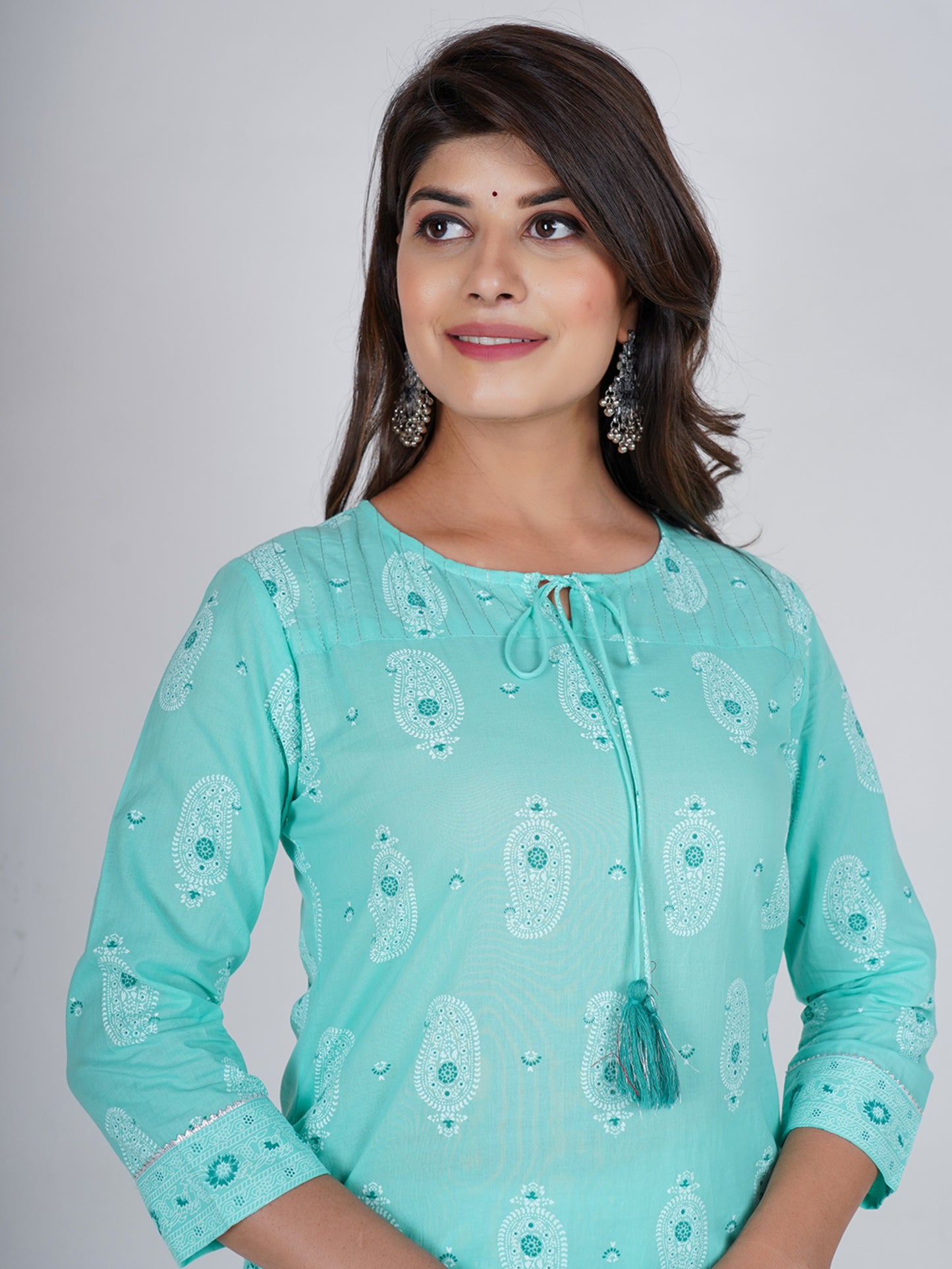 PUKHYA WOMEN'S TURQUIOSE PRINTED STRAIGHT KURTA COTTON