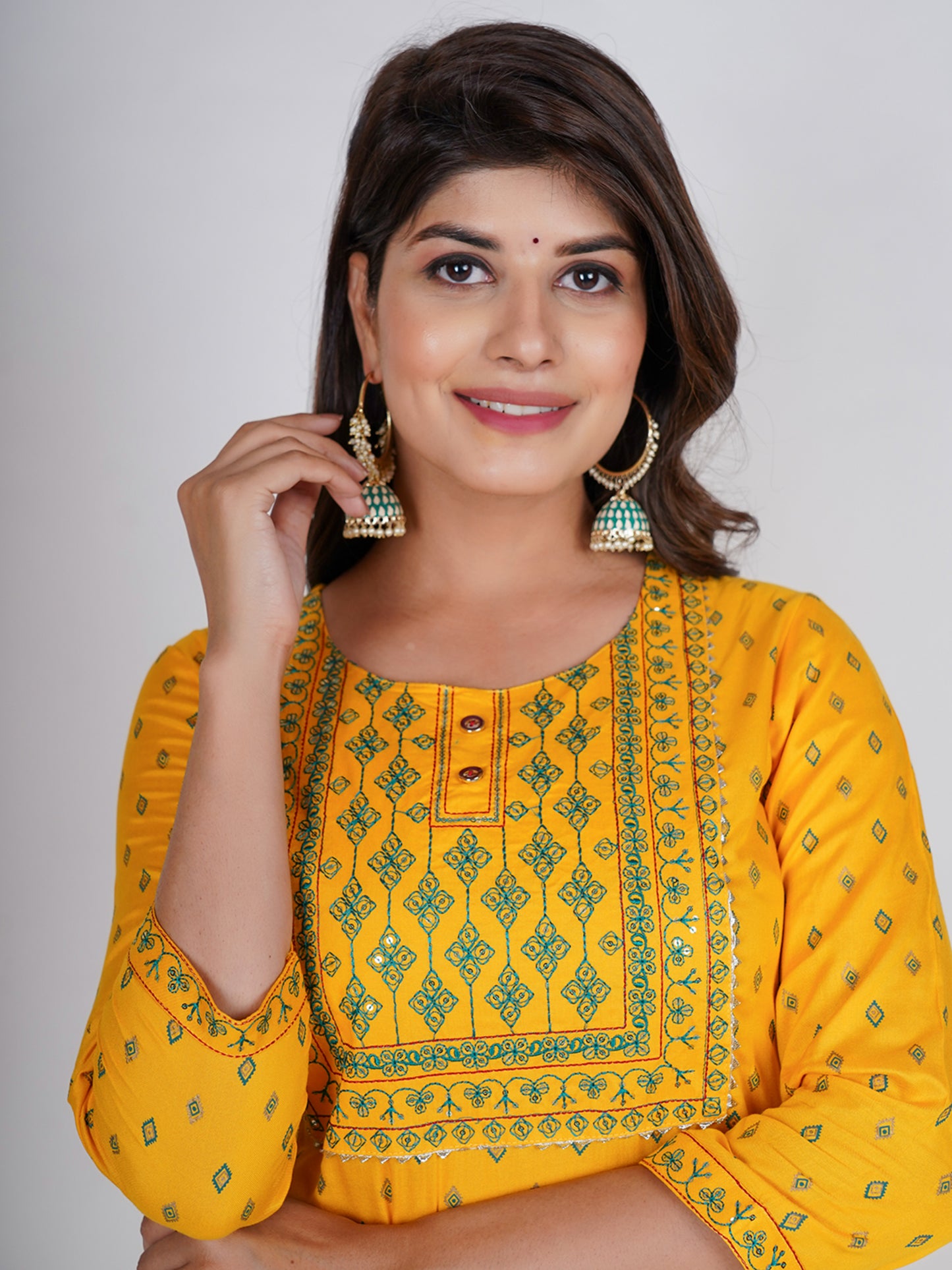 PUKHYA WOMEN'S MUSTARD PRINTED STRAIGHT KURTA WITH PANTS