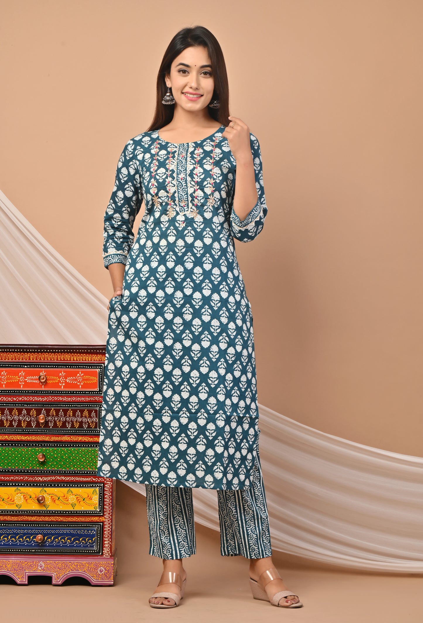 PUKHYA TURQUOISE COTTON PRINTED EMBRIODERED STRAIGHT KURTA WITH PANTS