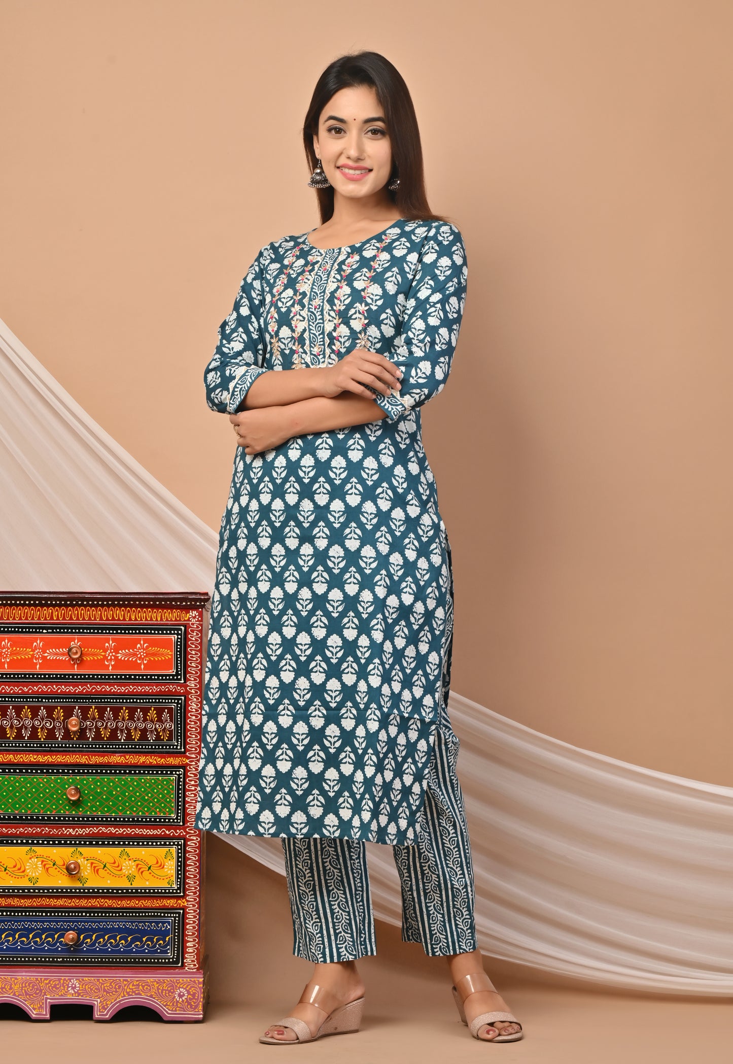 PUKHYA TURQUOISE COTTON PRINTED EMBRIODERED STRAIGHT KURTA WITH PANTS